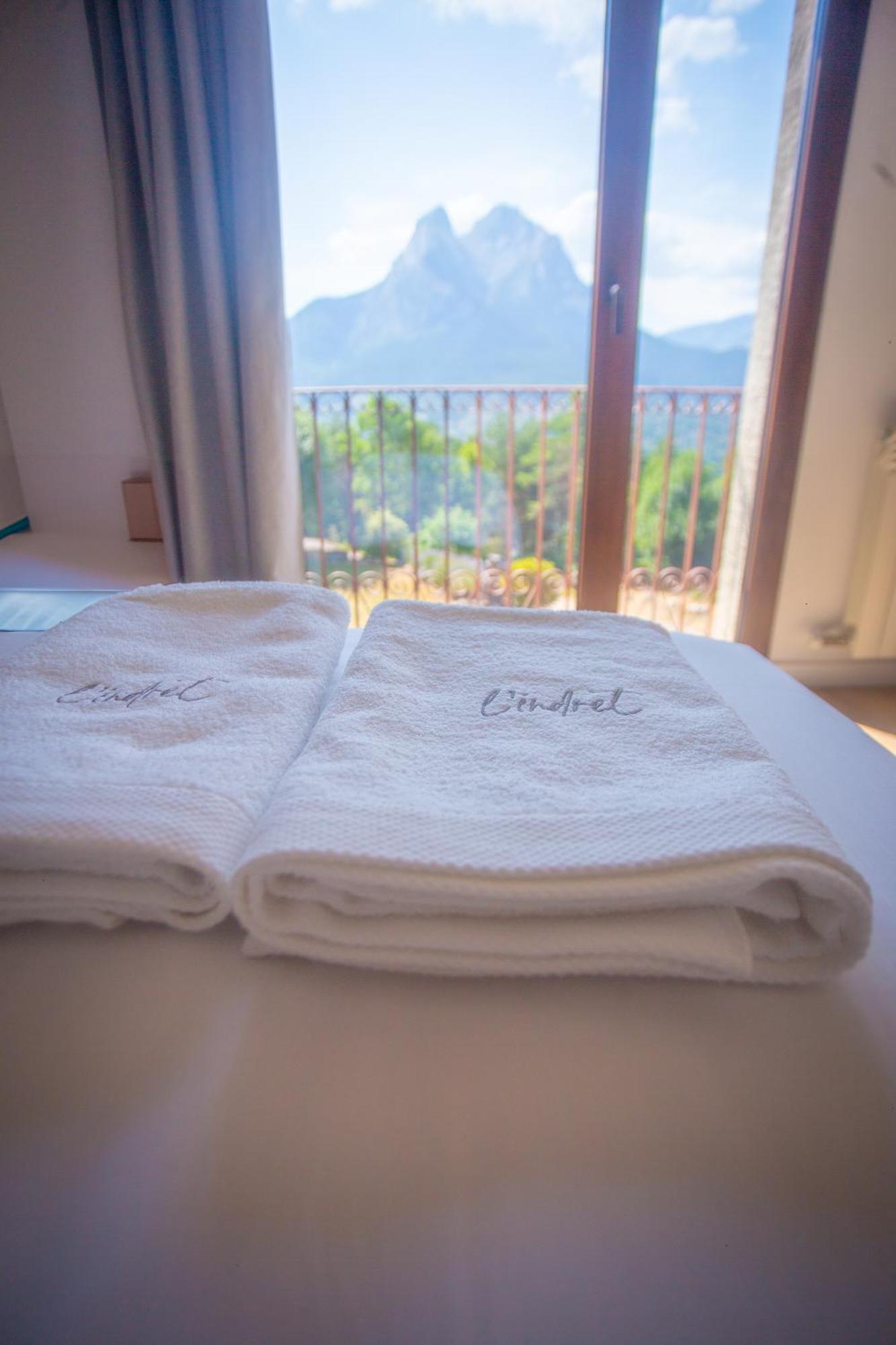 L'Indret Del Pedraforca Adults Only Hotel ซัลเดส ภายนอก รูปภาพ