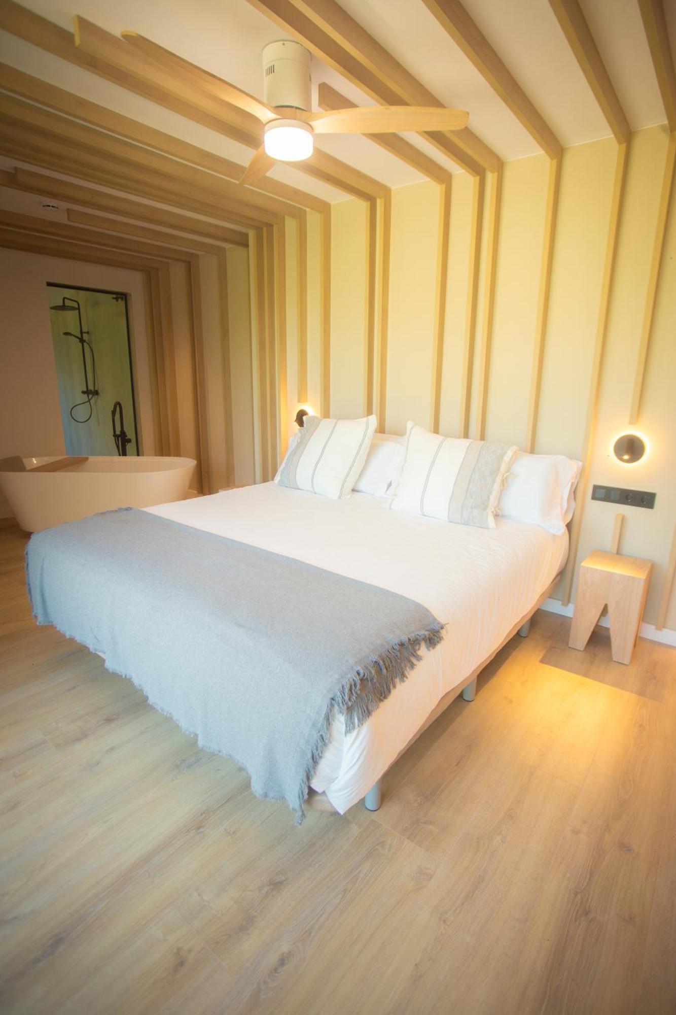 L'Indret Del Pedraforca Adults Only Hotel ซัลเดส ภายนอก รูปภาพ