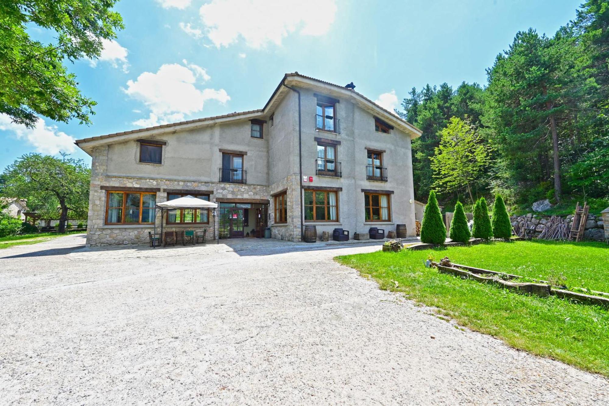 L'Indret Del Pedraforca Adults Only Hotel ซัลเดส ภายนอก รูปภาพ